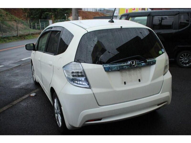 FIT HYBRID