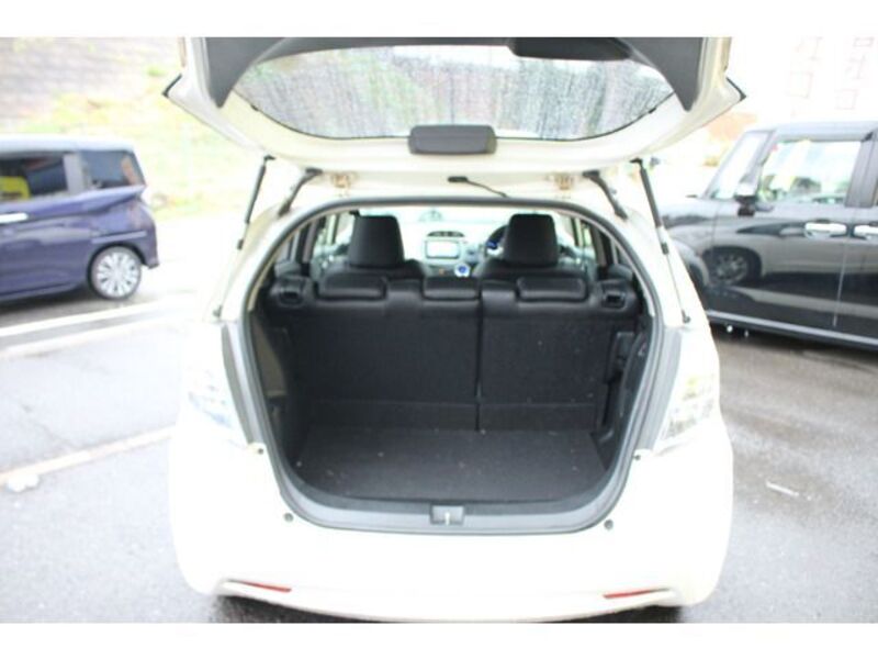 FIT HYBRID