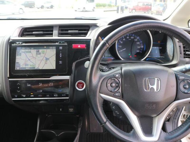 FIT HYBRID