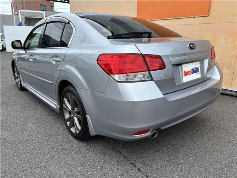 LEGACY B4