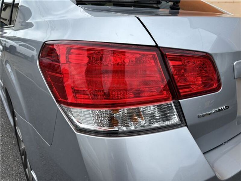 LEGACY B4
