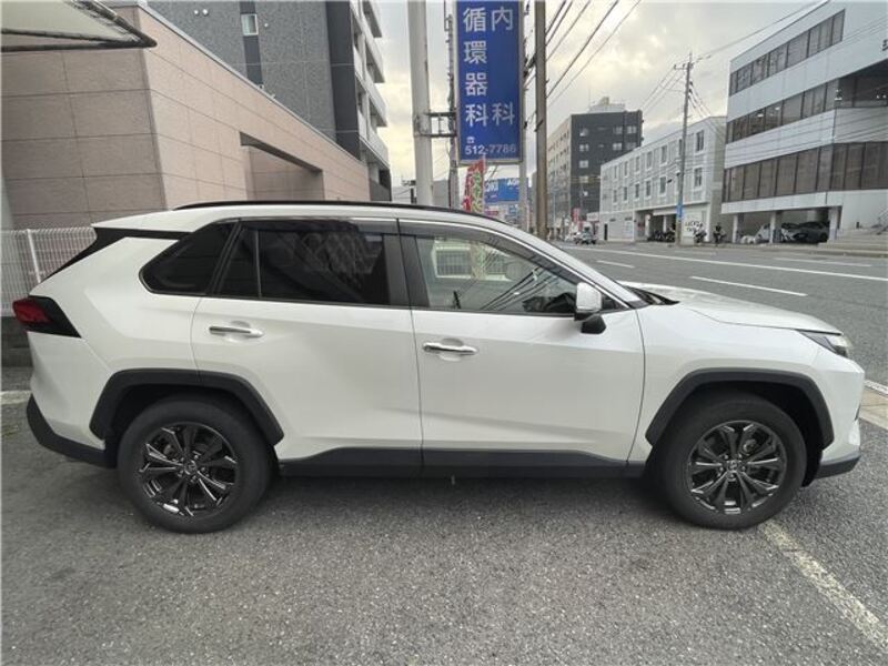 RAV4