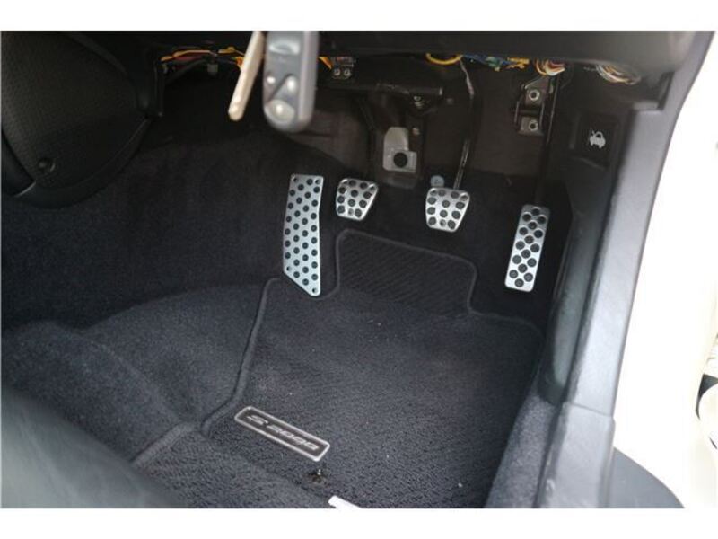 S2000
