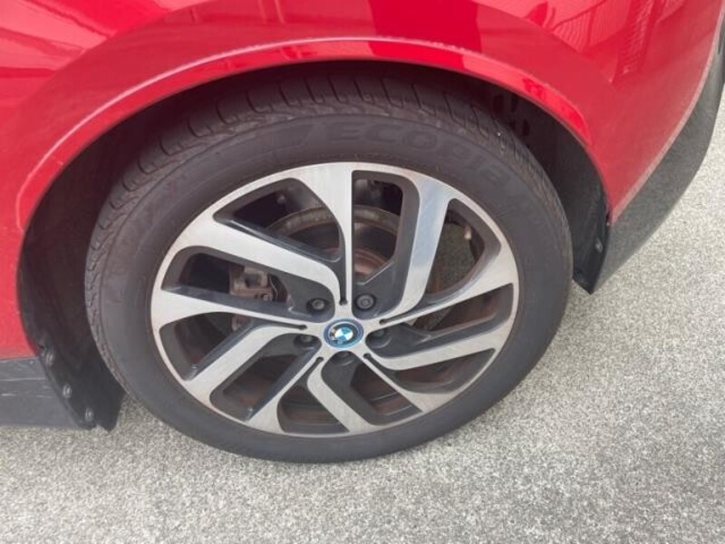 i3