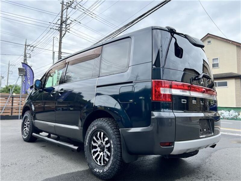 DELICA D5