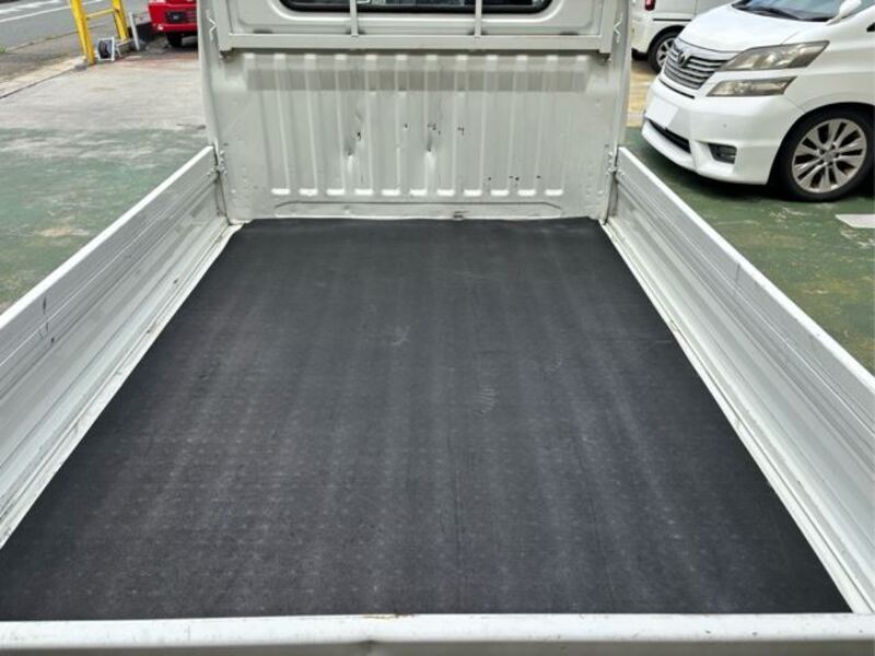 MINICAB TRUCK