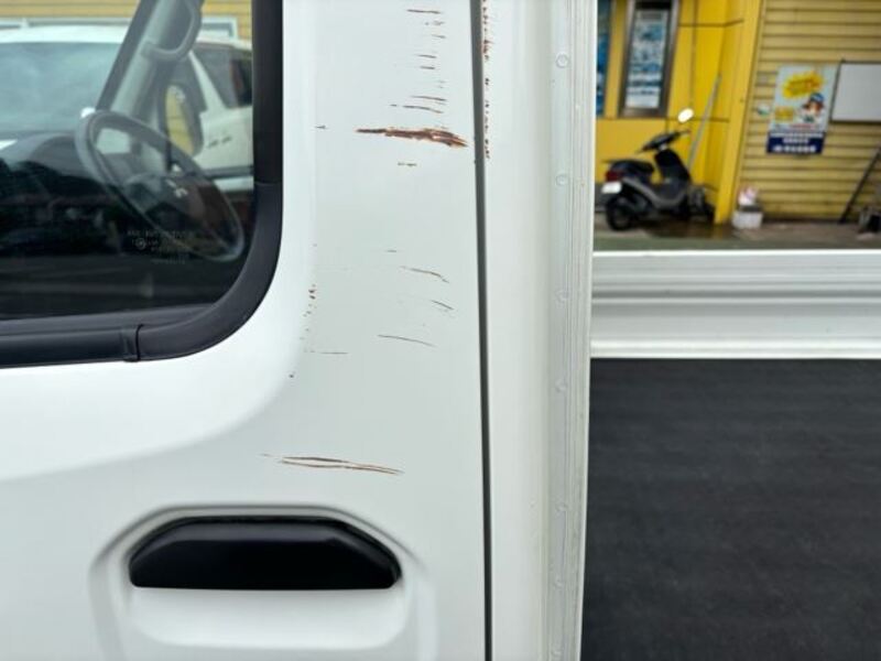 MINICAB TRUCK