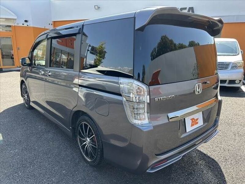 STEPWAGON SPADA