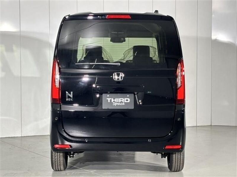 N BOX