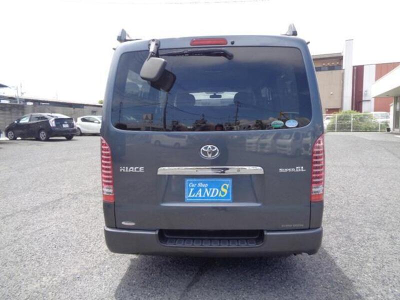 HIACE VAN