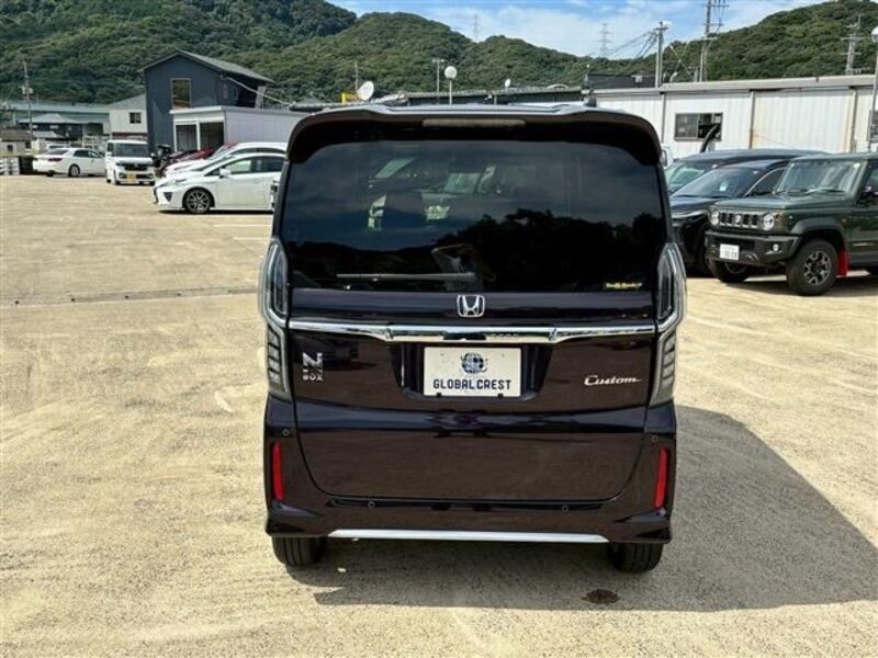 N BOX CUSTOM