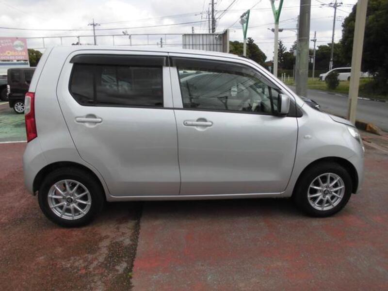 WAGON R
