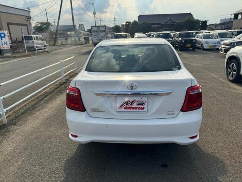 COROLLA AXIO