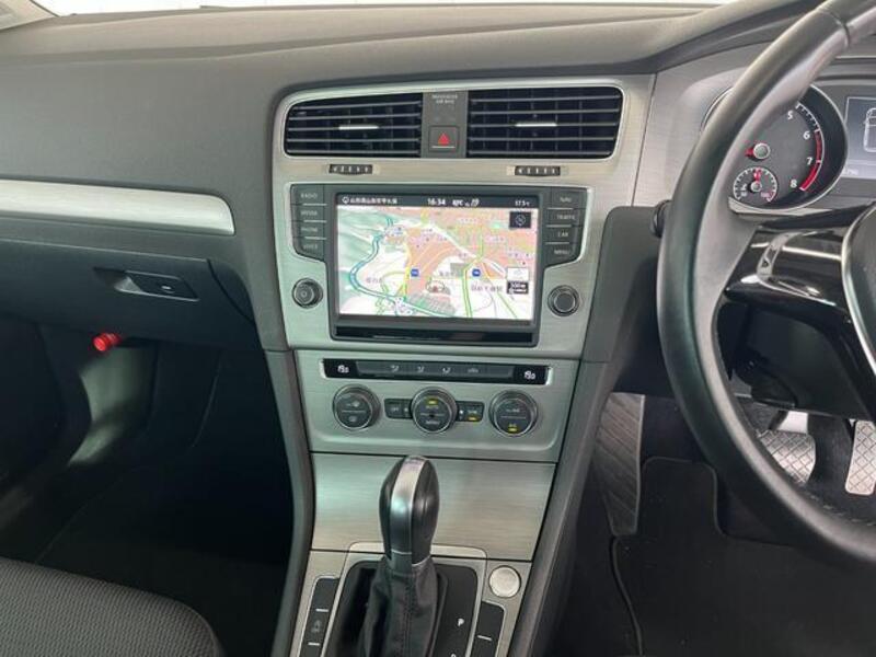 GOLF VARIANT