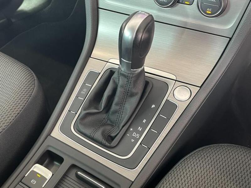 GOLF VARIANT