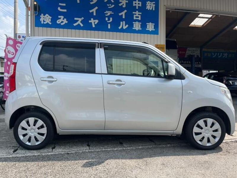 WAGON R