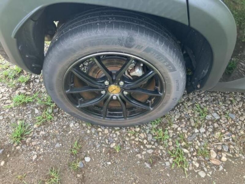 YARIS CROSS