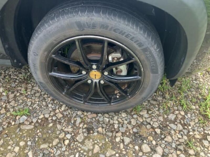 YARIS CROSS