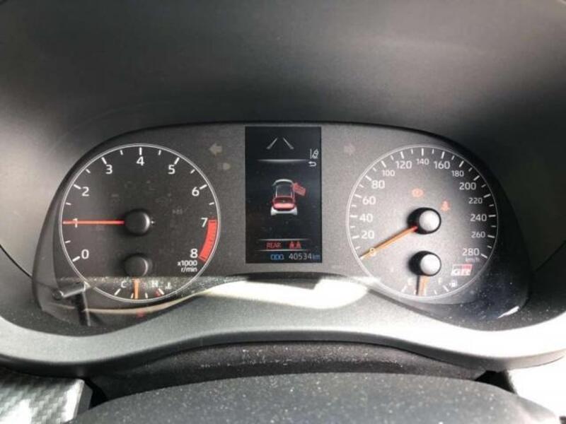 GR YARIS