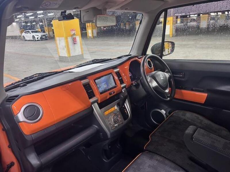 HUSTLER