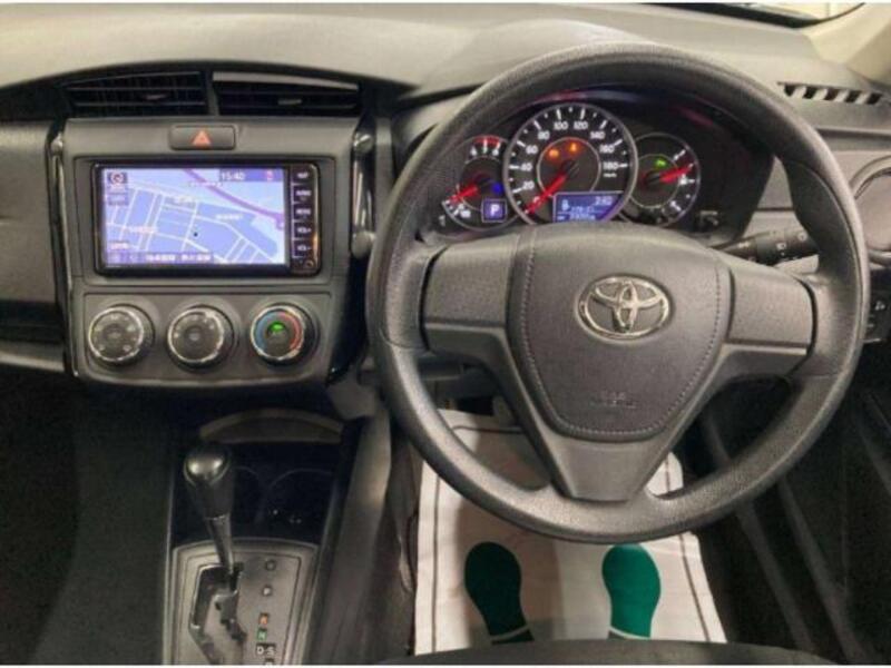 COROLLA AXIO