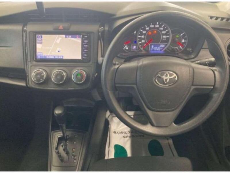 COROLLA AXIO