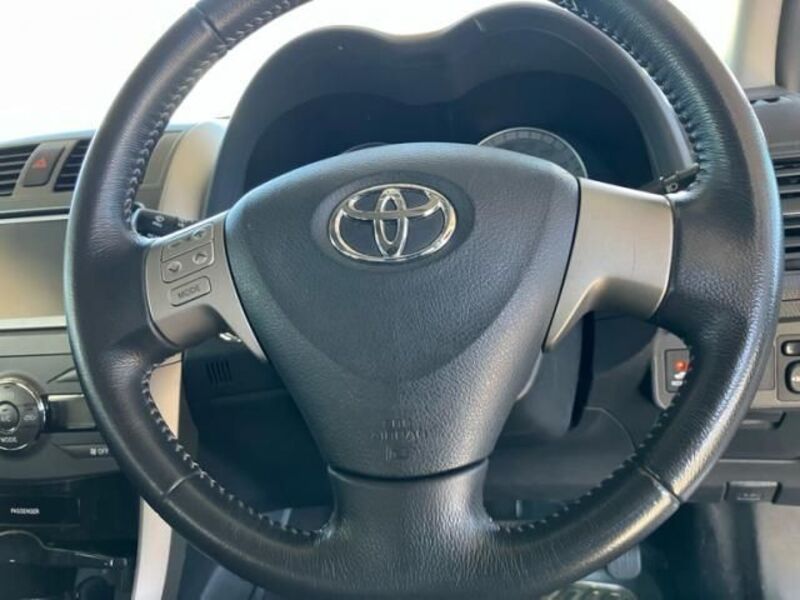 COROLLA FIELDER
