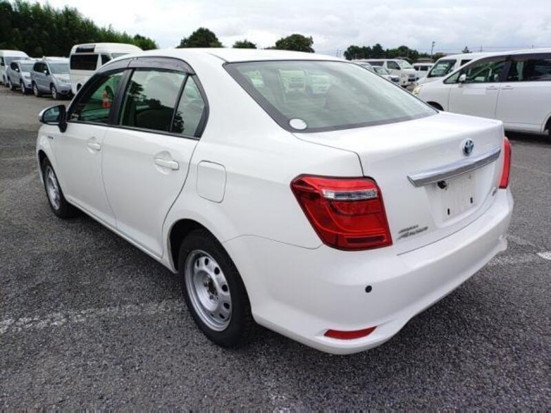 COROLLA AXIO