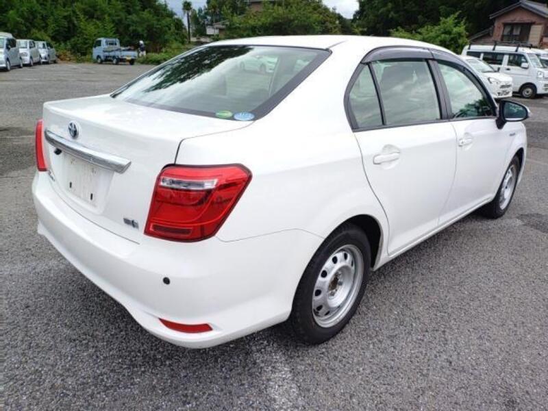 COROLLA AXIO