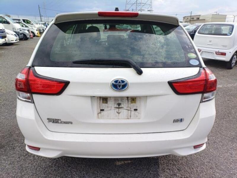 COROLLA FIELDER