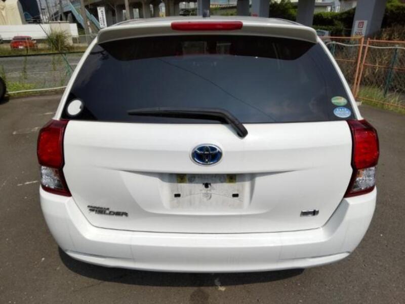 COROLLA FIELDER