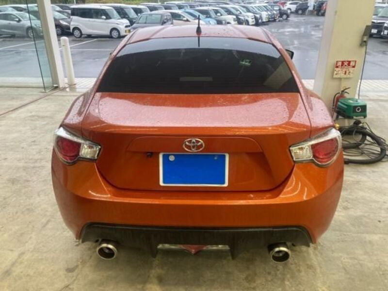 86