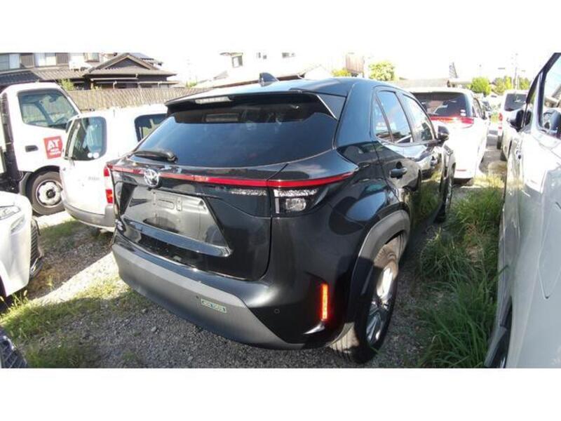 YARIS CROSS