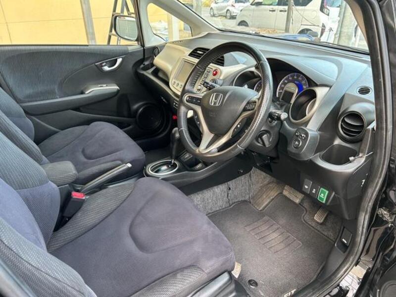 FIT HYBRID