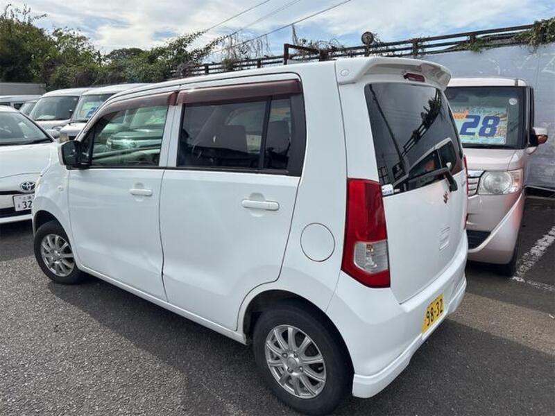 WAGON R