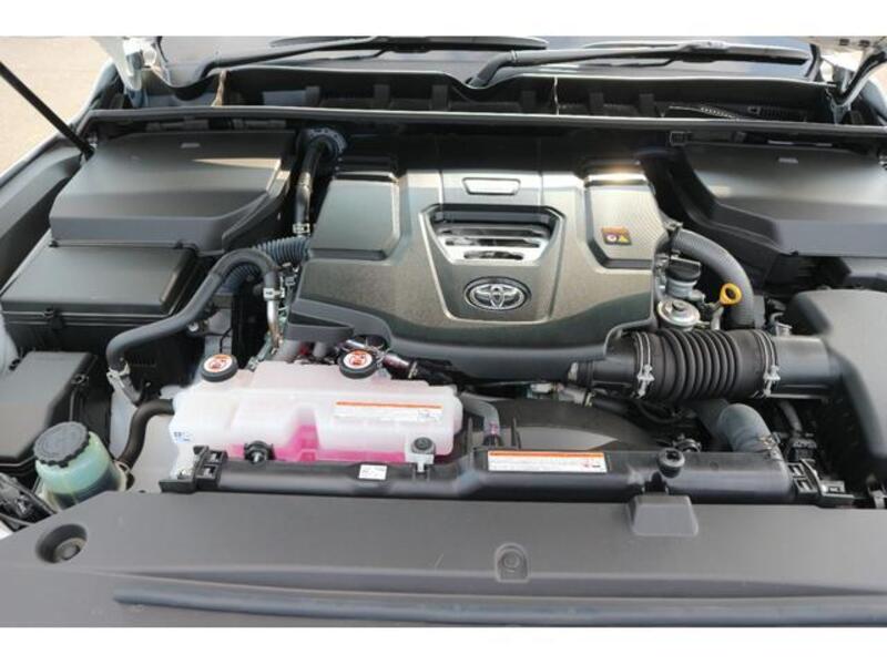 LAND CRUISER