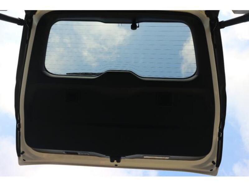 LAND CRUISER