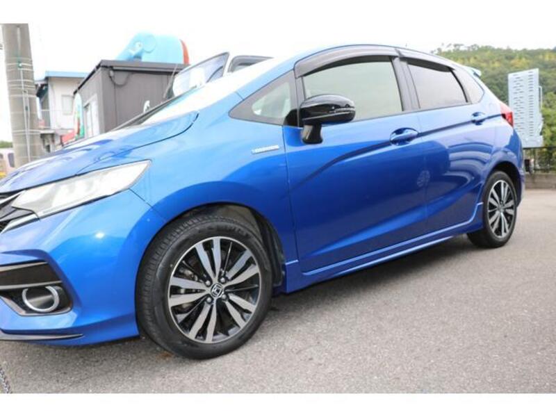 FIT HYBRID