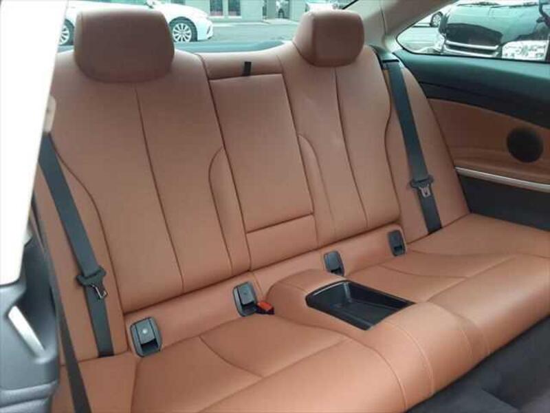 4 SERIES