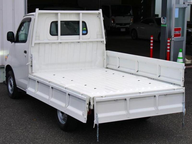 BONGO TRUCK