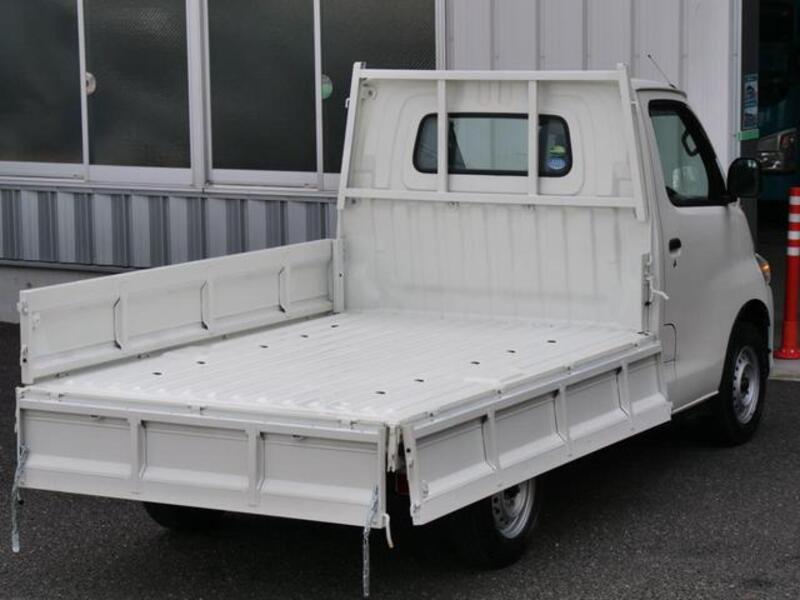 BONGO TRUCK
