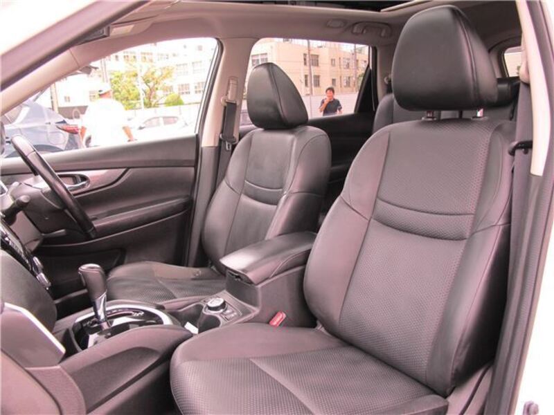 X-TRAIL