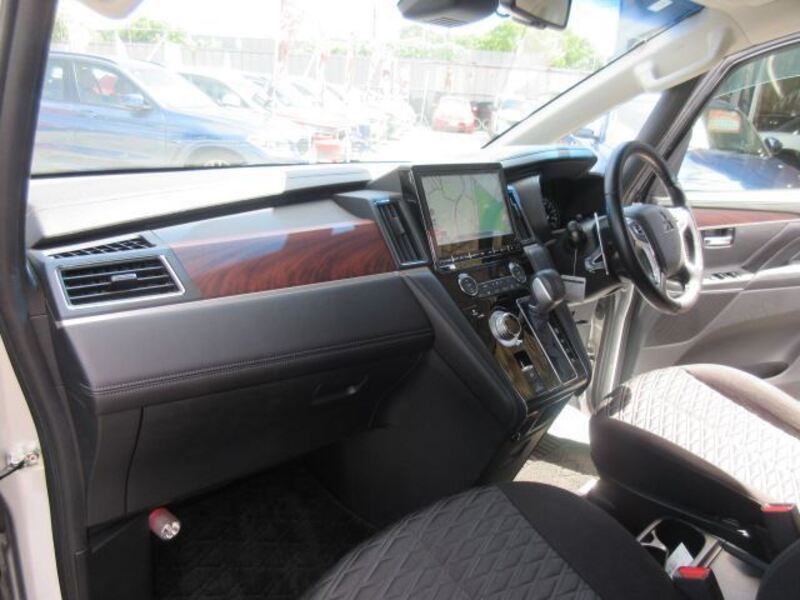 DELICA D5
