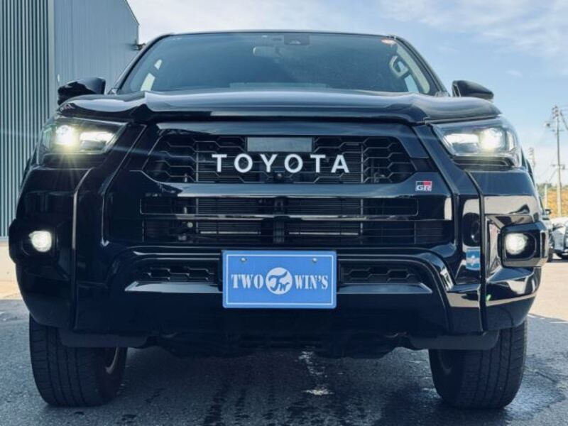 HILUX