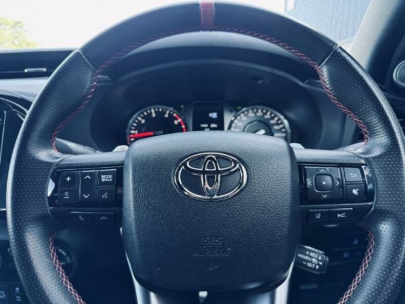 HILUX