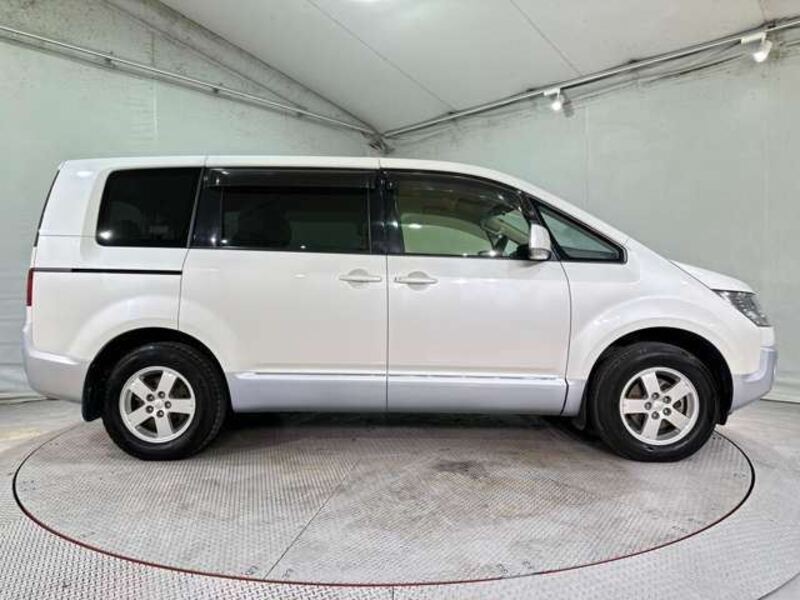 DELICA D5