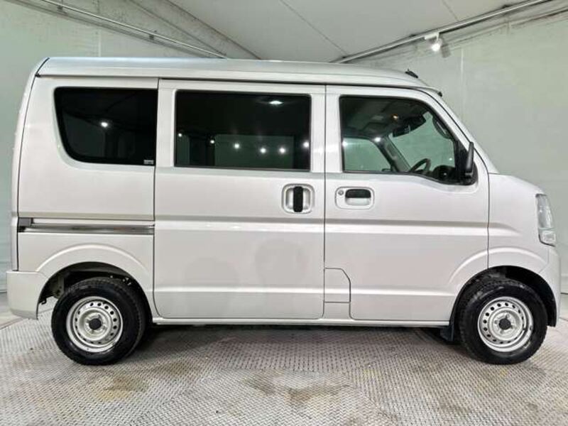 MINICAB VAN