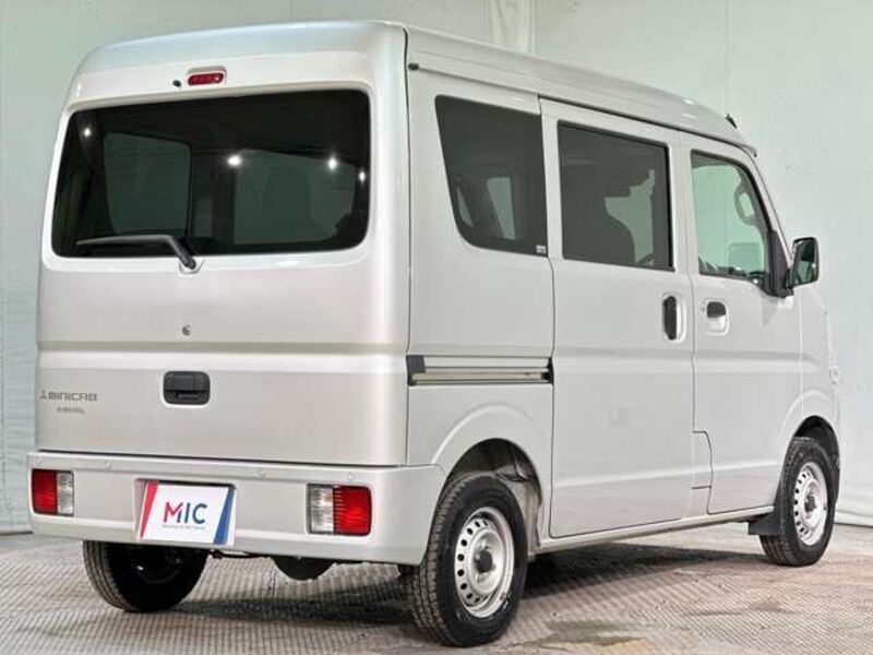 MINICAB VAN