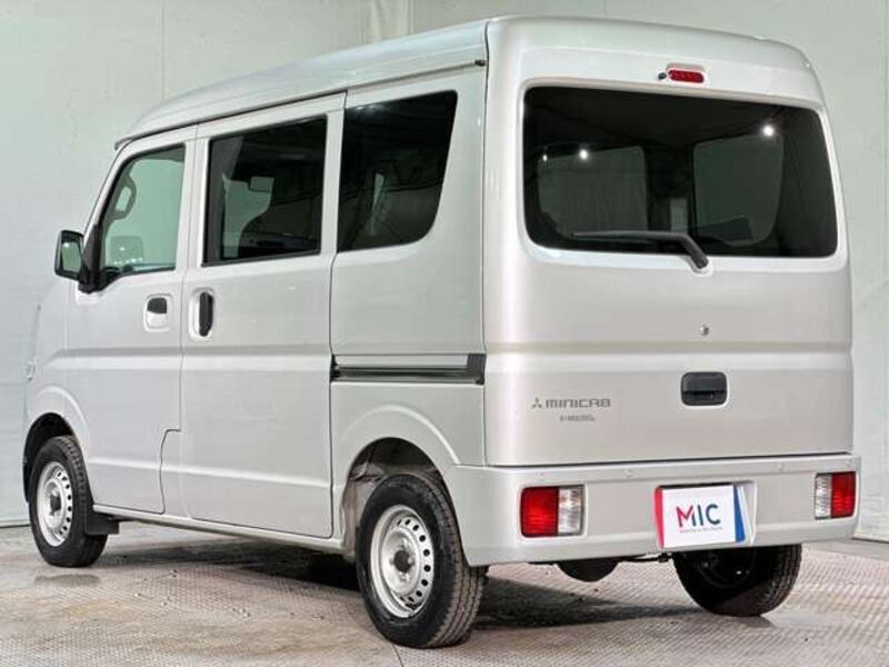 MINICAB VAN