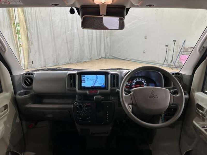 MINICAB VAN